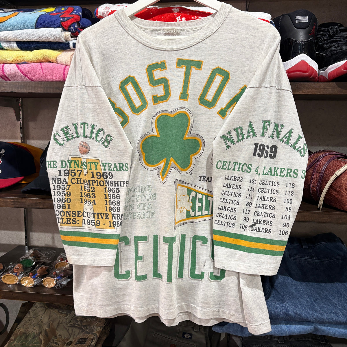 90s LONG GONE "1969 Boston Celtics" 7-Sleeve Graphic Tee XL相当