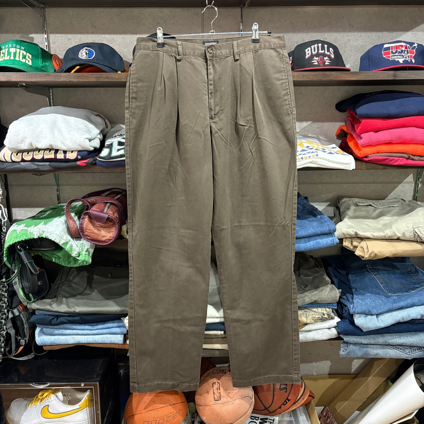 [00s / DOCKERS / Chino Slacks / 36/34]
