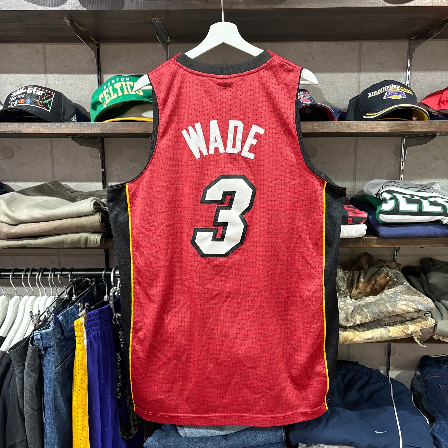 Miami Heat / Dwyane Wade #3 / Adidas Replica Jersey