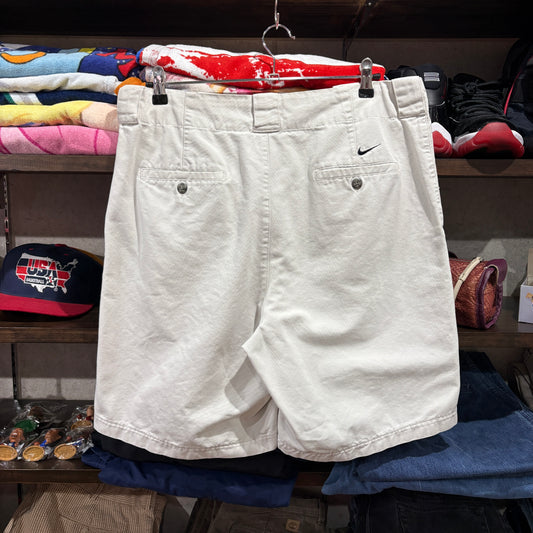 00s NIKE GOLF Tiger Woods Chino Shorts W34 White