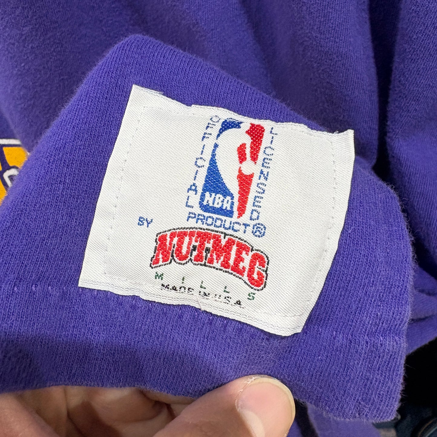 【Los Angeles Lakers / Nutmeg Mills / 90s Vintage Pocket T-Shirt】
