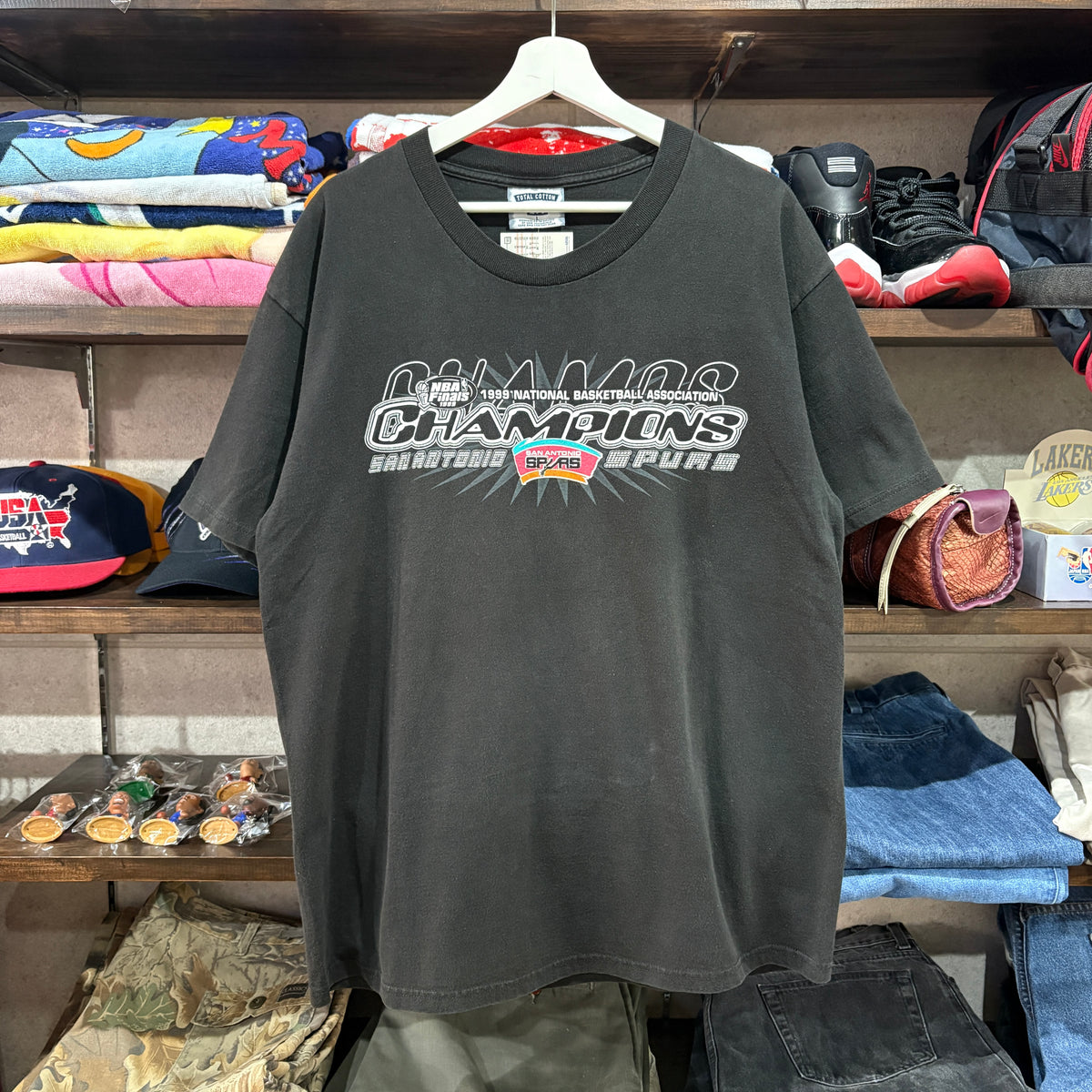 99s Lee NBA Finals Champions "Spurs vs Knicks" Graphic Tee L