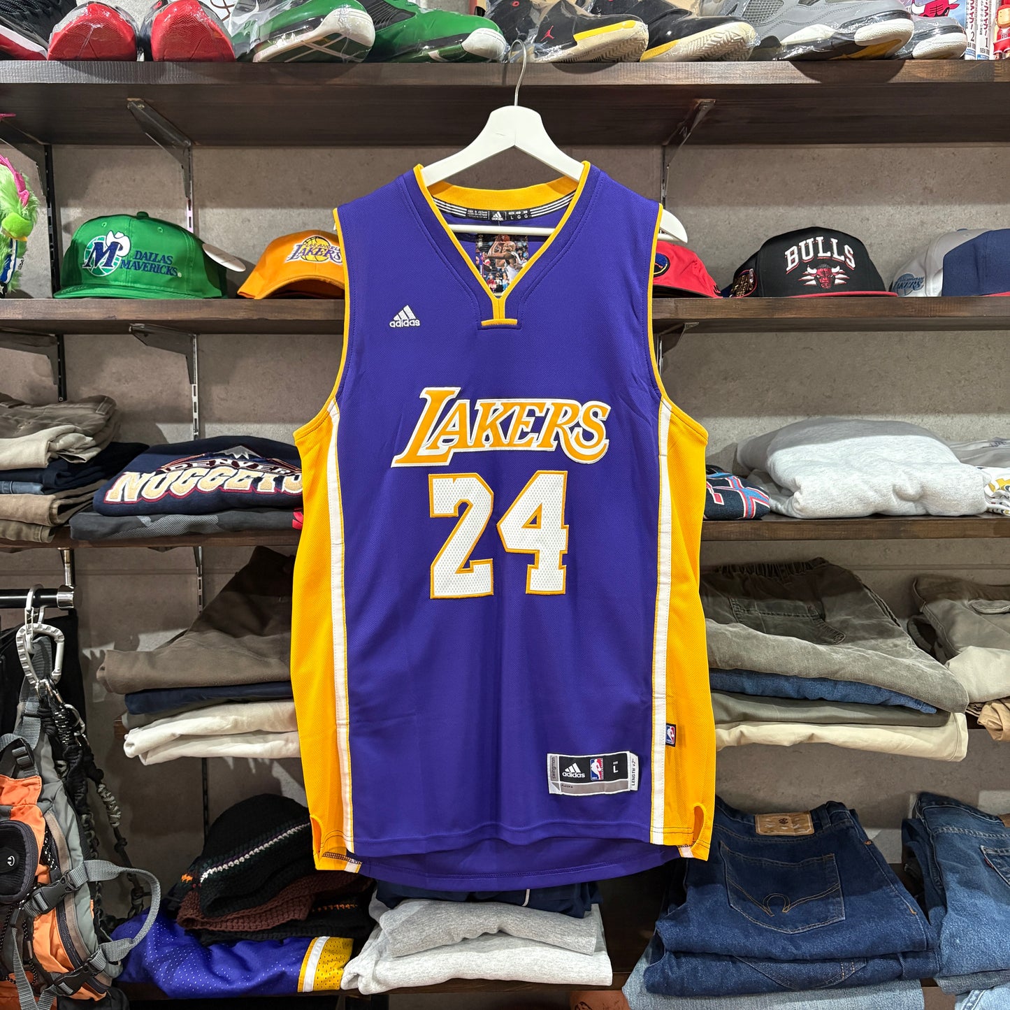 【 00s adidas / Los Angeles Lakers / Kobe Bryant #24 / Swingman Jersey 】
