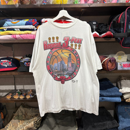 98s STARTER Chicago Bulls 2nd Three-Peat Championship Graphic Tee XL