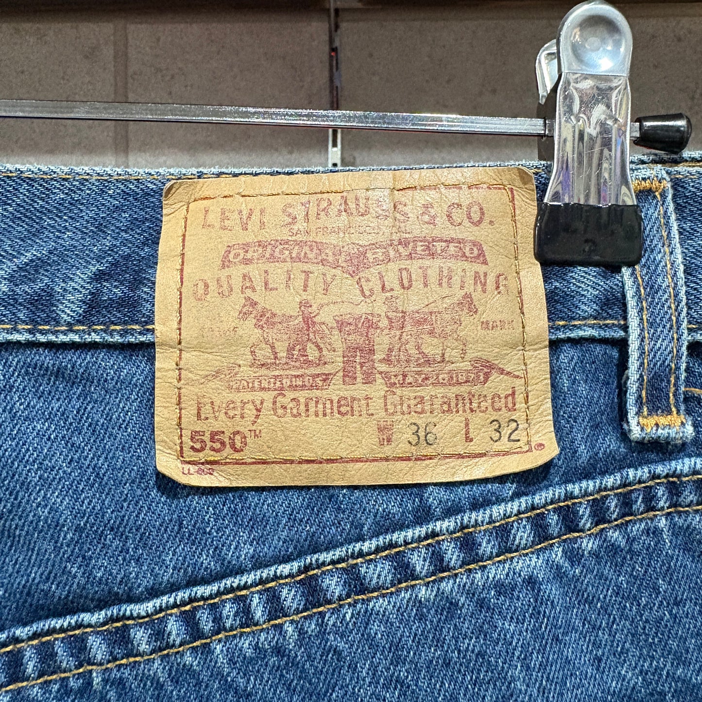 【Levi's 550 Relaxed Fit - MADE IN USA】 36/32