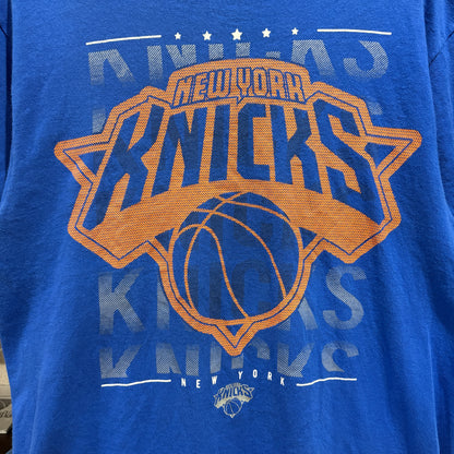 Ultra Game New York Knicks Graphic Tee L