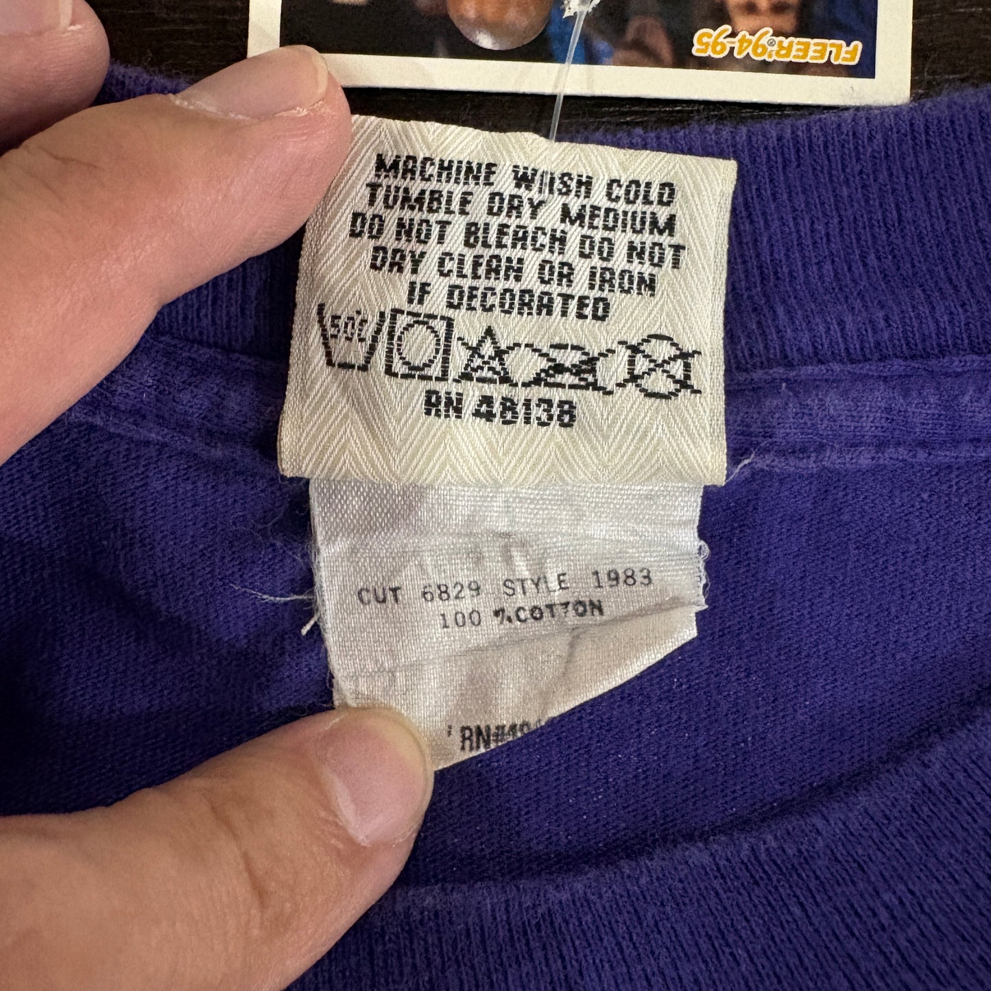 【Los Angeles Lakers / Nutmeg Mills / 90s Vintage Pocket T-Shirt】
