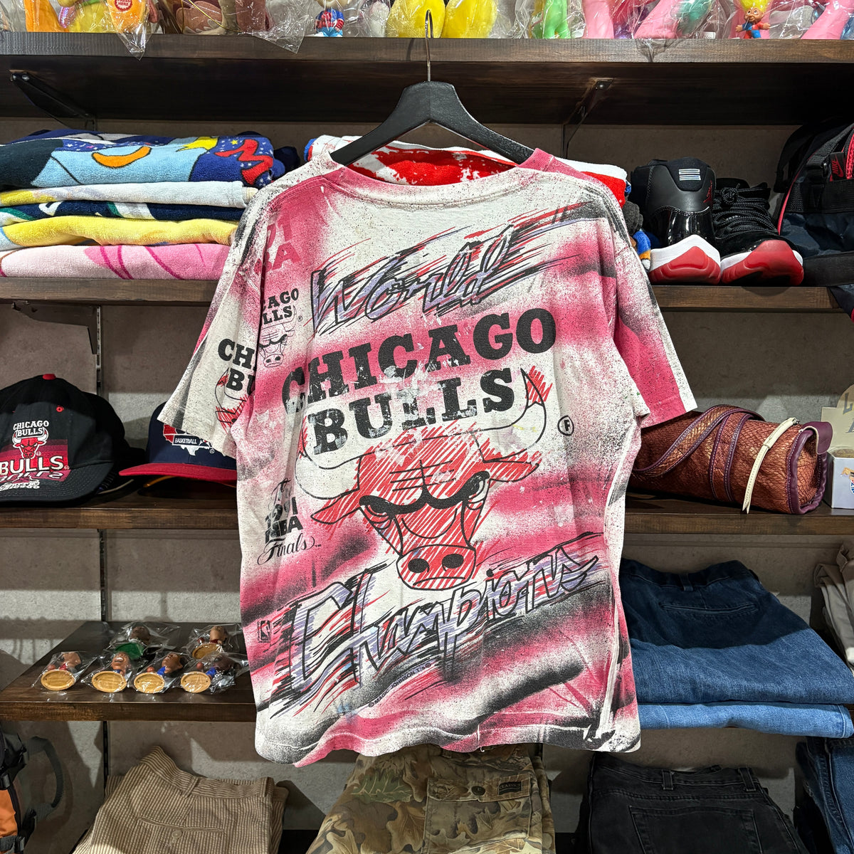90s Chicago Bulls 1991 NBA Finals & World Champions Graphic Tee L