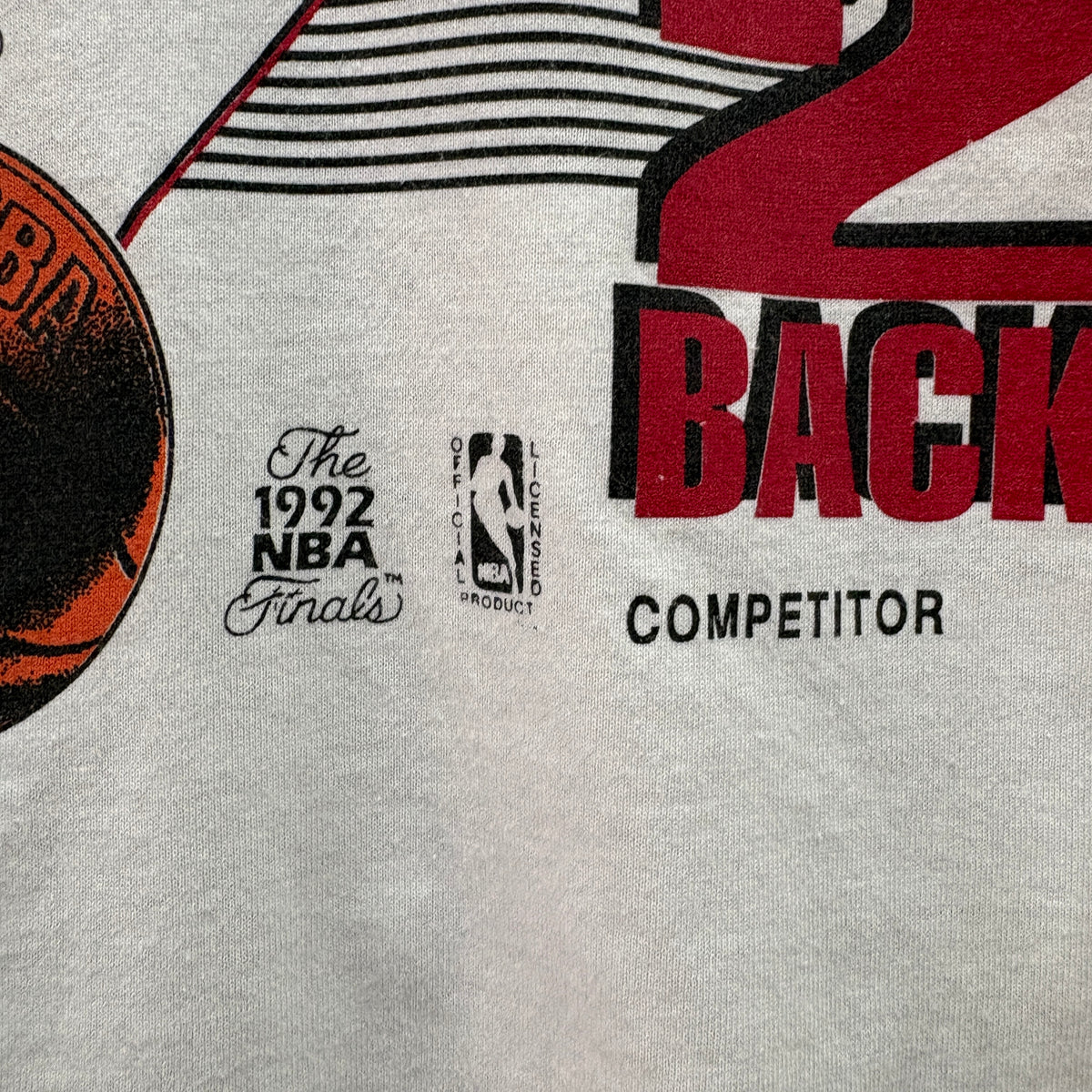 92s COMPETITOR Chicago Bulls "Back-to-Back" Champions Graphic Tee L
