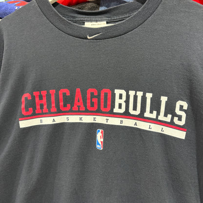 【90s NIKE "CHICAGO BULLS" Print T-Shirt】