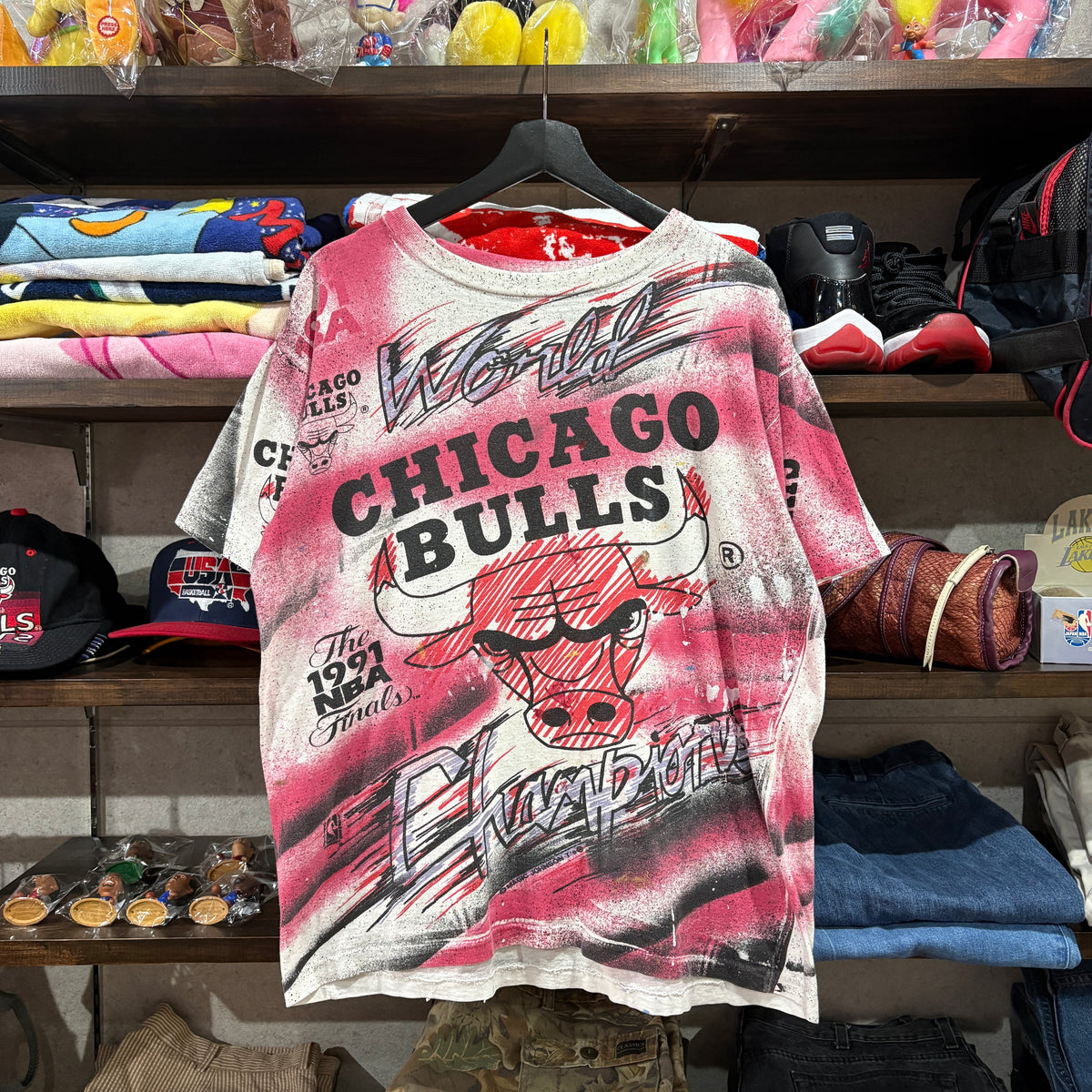 90s Chicago Bulls 1991 NBA Finals & World Champions Graphic Tee L