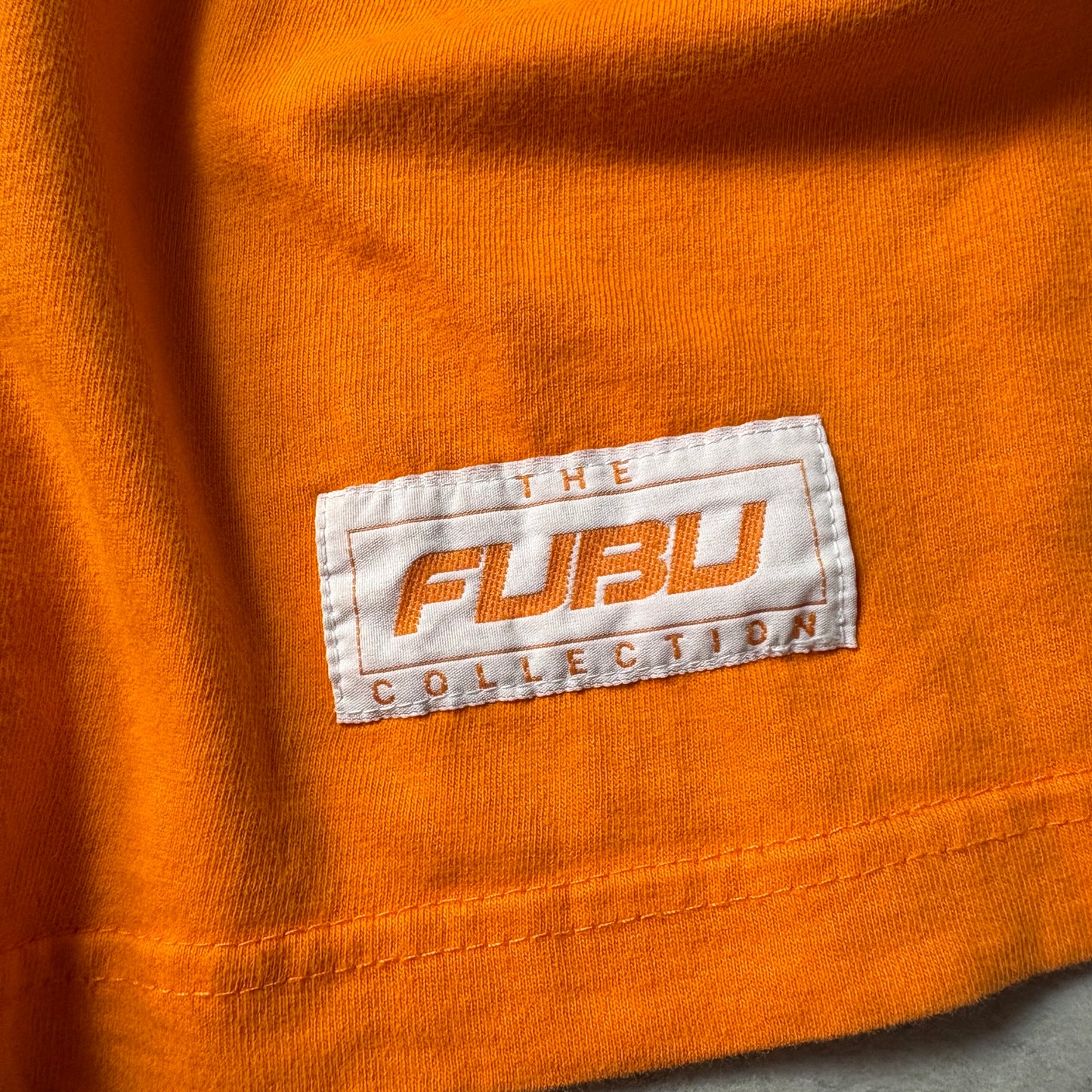 FUBU ATHLETIC NEW YORK KNICKS Tee  XXL