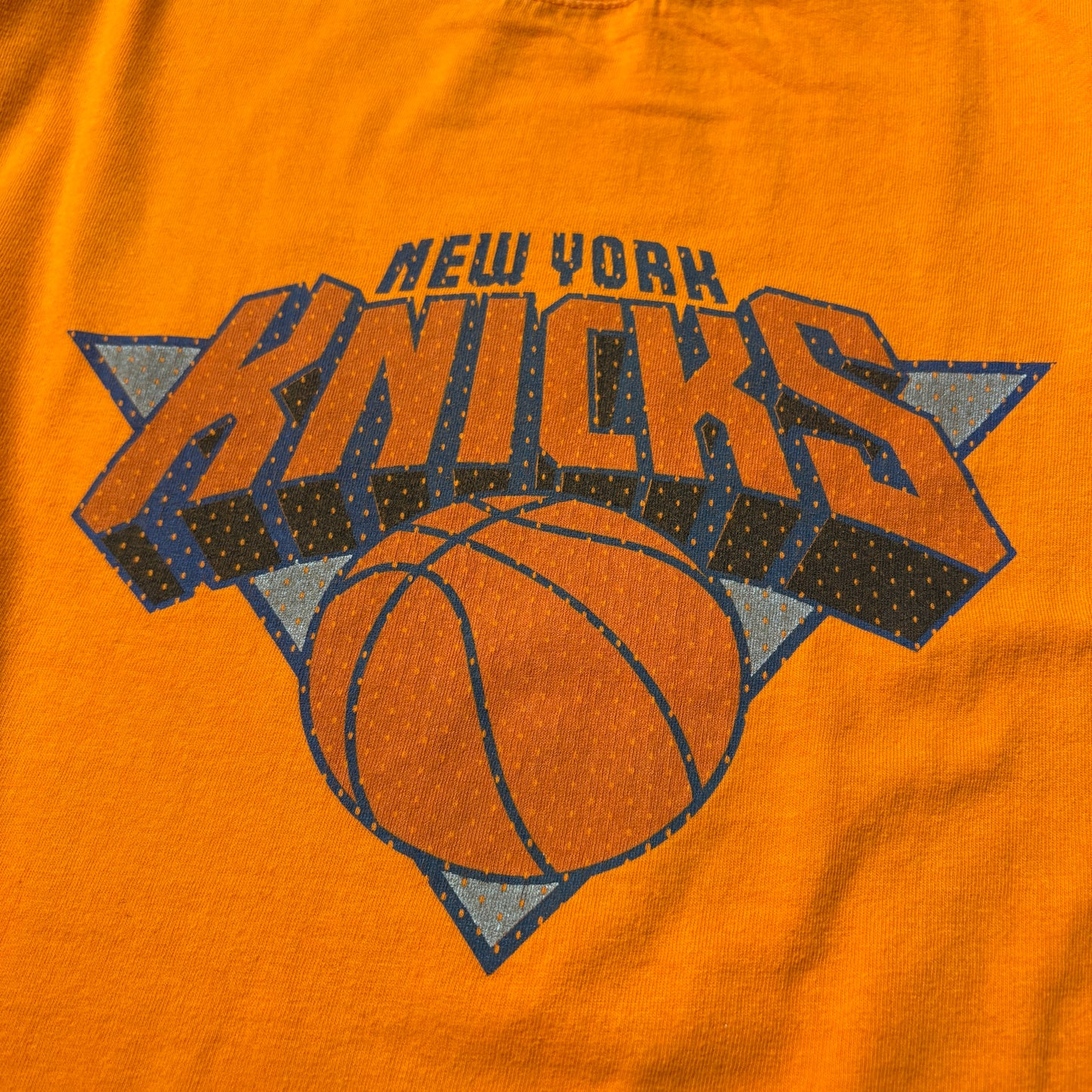 FUBU ATHLETIC NEW YORK KNICKS Tee  XXL