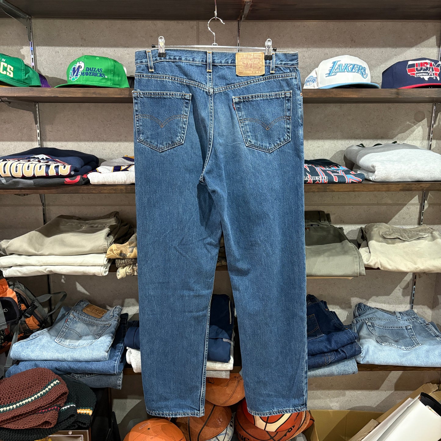 【Levi's 550 Relaxed Fit - MADE IN USA】 36/32