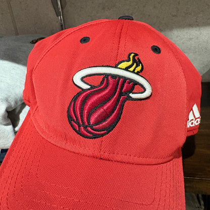 【00s / Adidas / Miami Heat 6-Panel Cap / Elastic Cord Adjustment / Vintage Hat / Miami Heat】