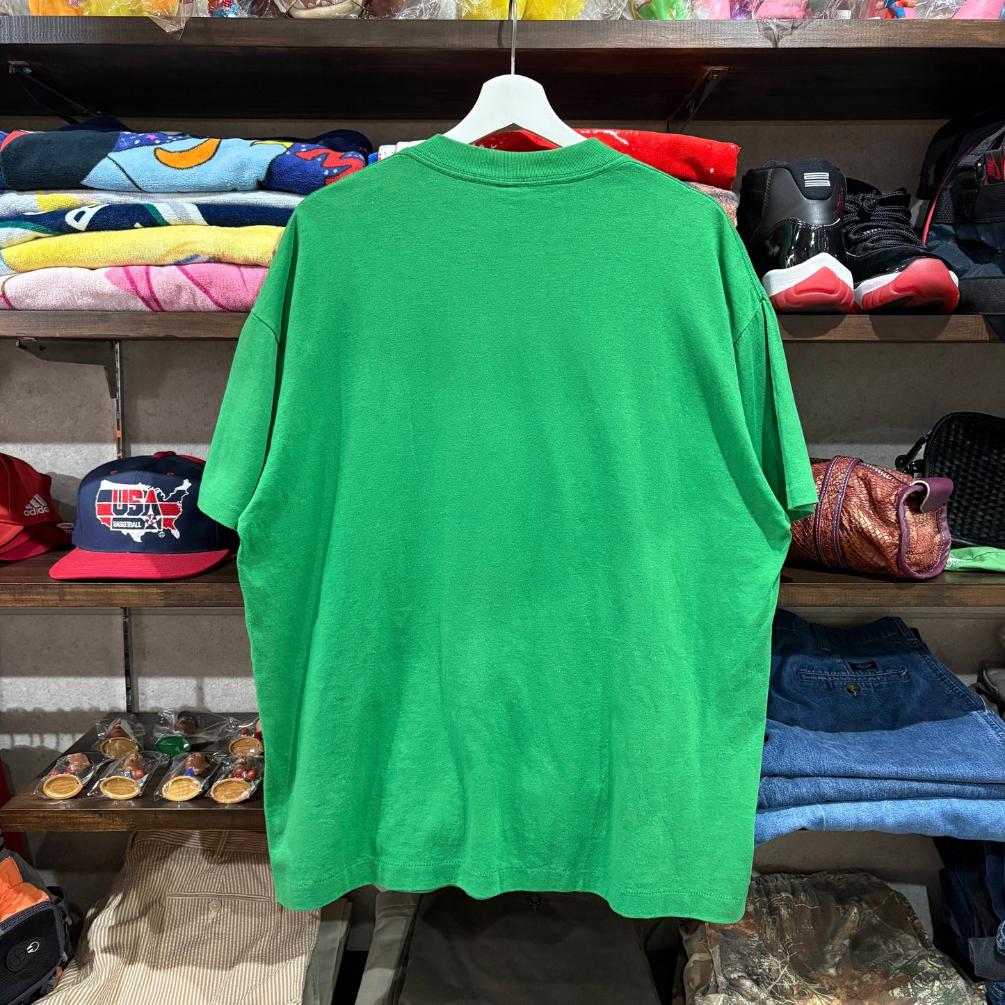 【90s TRENCH "BOSTON CELTICS" Poly-Cotton T-Shirt】