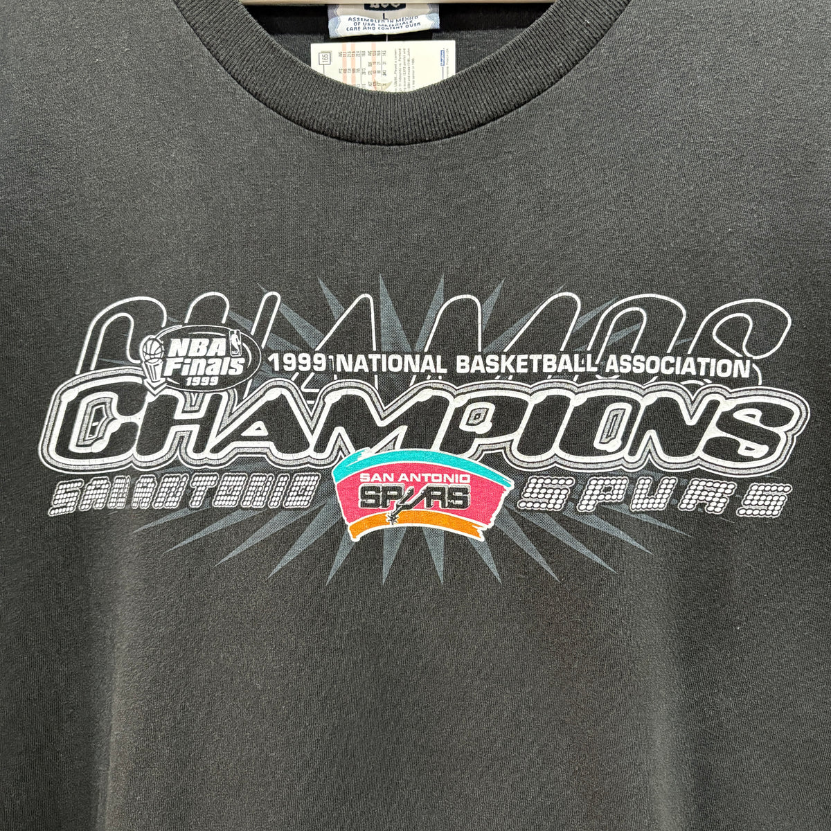 99s Lee NBA Finals Champions "Spurs vs Knicks" Graphic Tee L