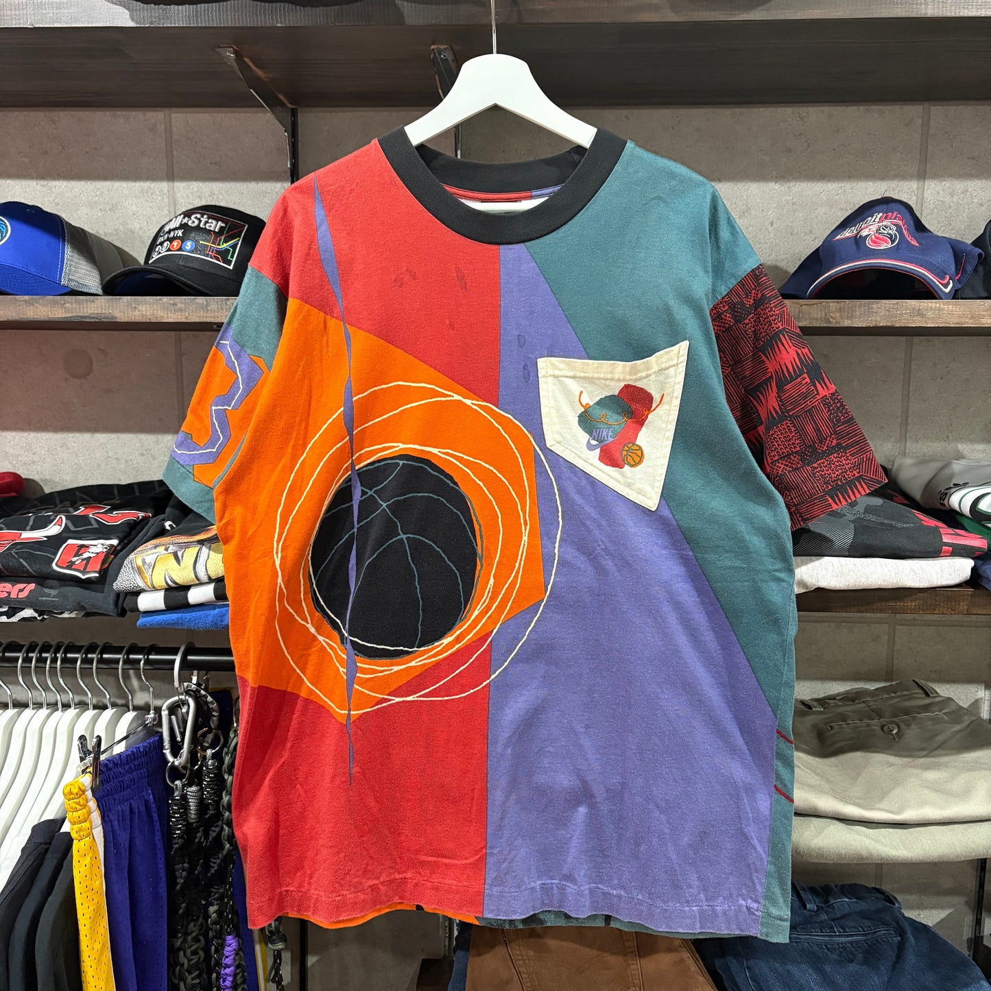 90s NIKE “Hoop Heroes” Graphic Tee - 1st Three-Peat Era　
