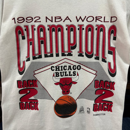 92s COMPETITOR Chicago Bulls "Back-to-Back" Champions Graphic Tee L