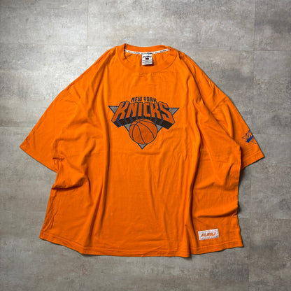 FUBU ATHLETIC NEW YORK KNICKS Tee  XXL